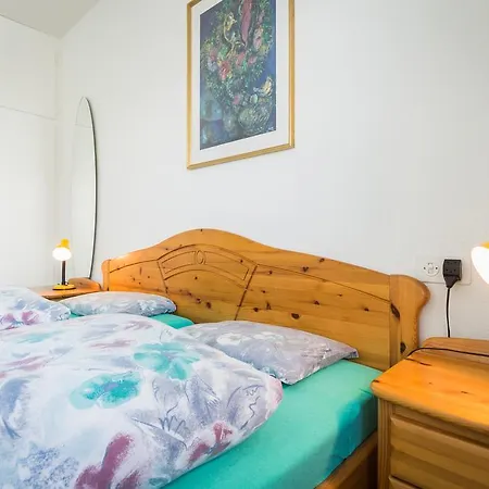Apartamento Viktoria 10 *